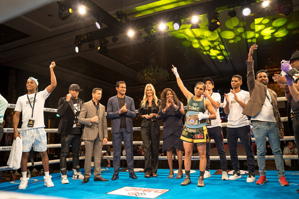 Roshan Nathanial coaching young boxing participants in Australia
